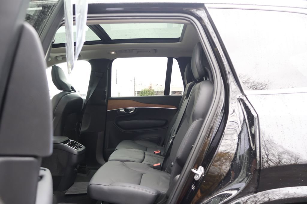 Used 2024 Volvo XC90 B6 Plus w/ Protection Package Premier image 43