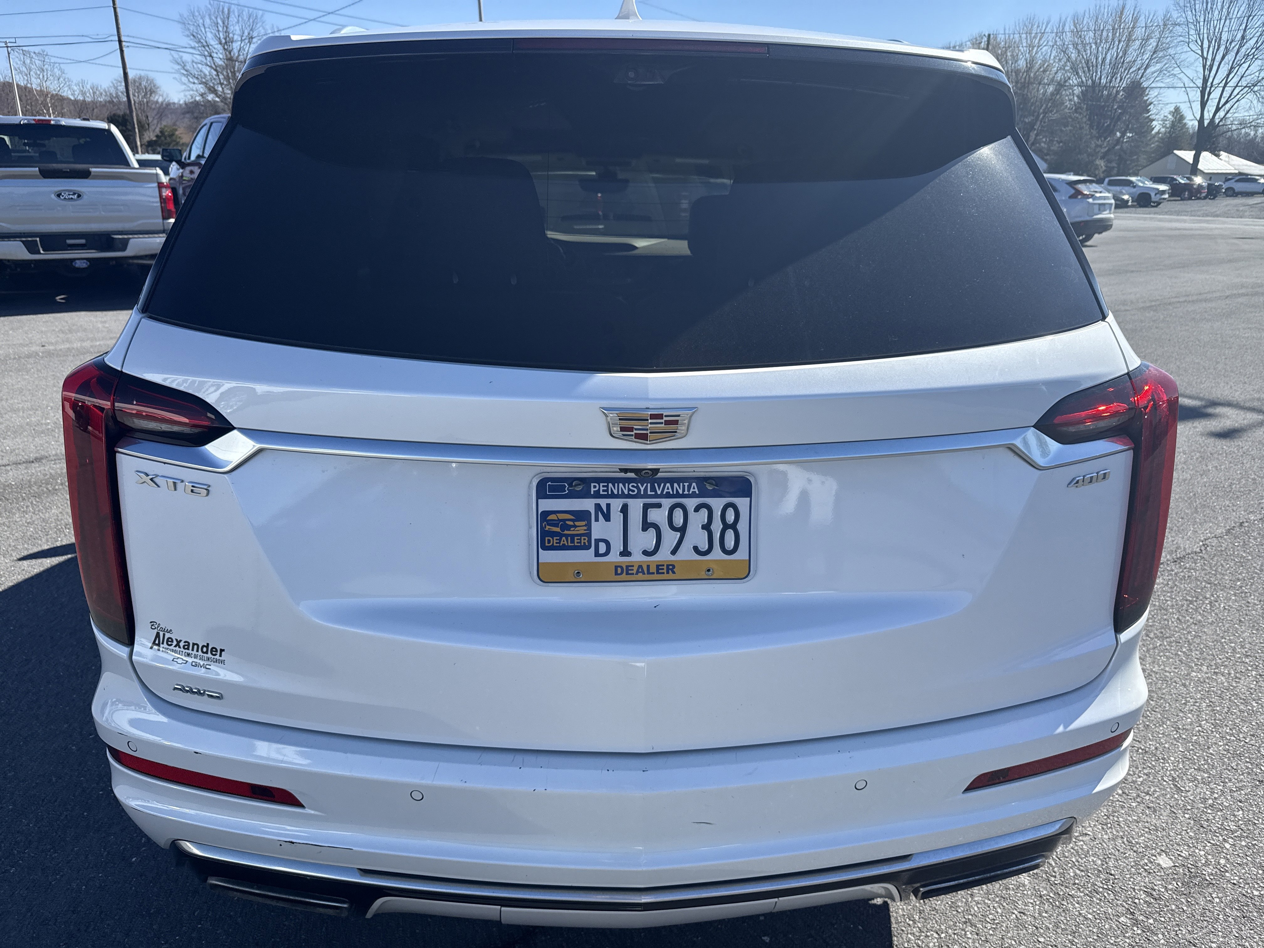 Used 2022 Cadillac XT6 Premium Luxury w/ Platinum Package image 4