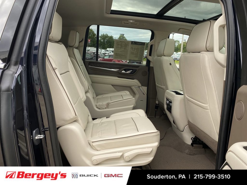 Certified 2023 GMC Yukon XL Denali AWD/4WD image 31