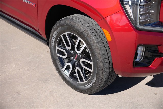 Used 2024 GMC Yukon AT4 w/ Technology Package image 8