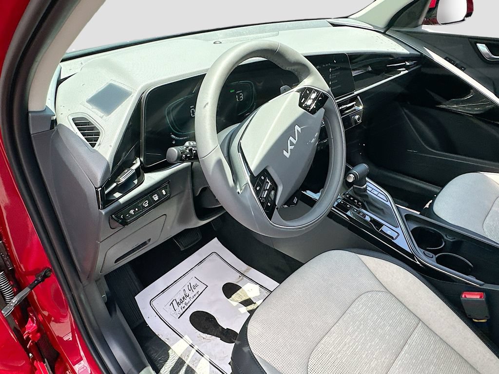 New 2026 Kia Niro FWD image 9