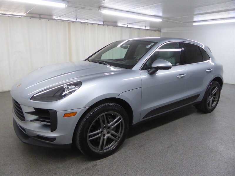 Used 2021 Porsche Macan S AWD/4WD image 3