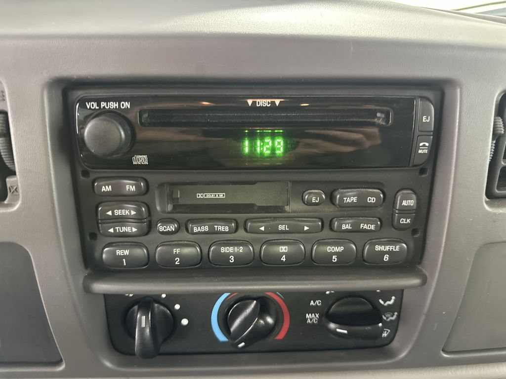 Used 2000 Ford Excursion XLT RWD image 30
