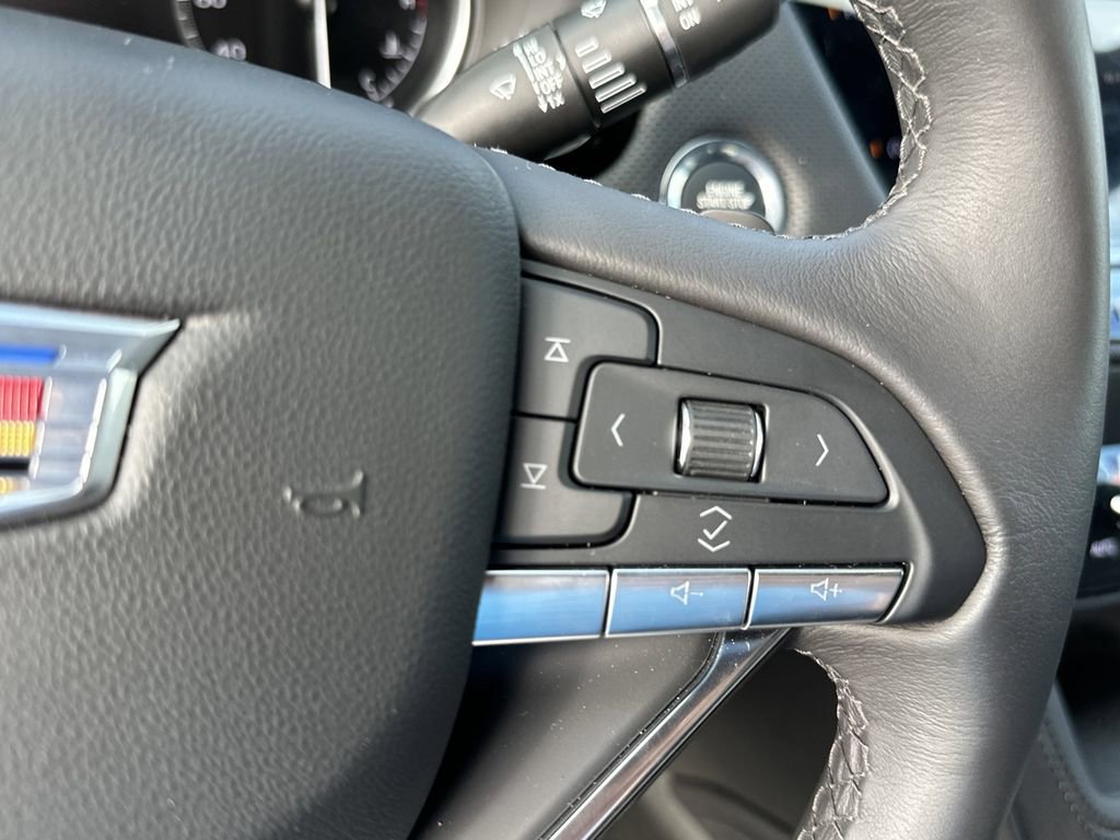 New 2025 Cadillac XT6 Luxury FWD image 22