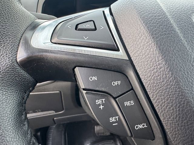 Used 2024 Ford Edge SEL image 6