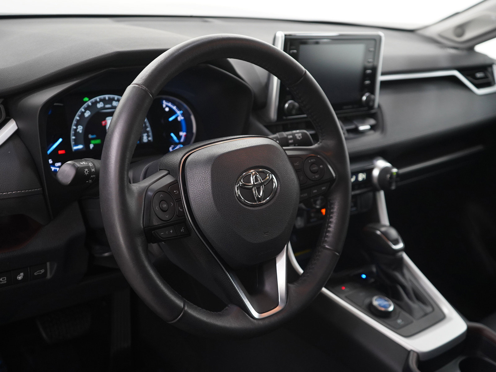 Used 2020 Toyota RAV4 Limited image 20