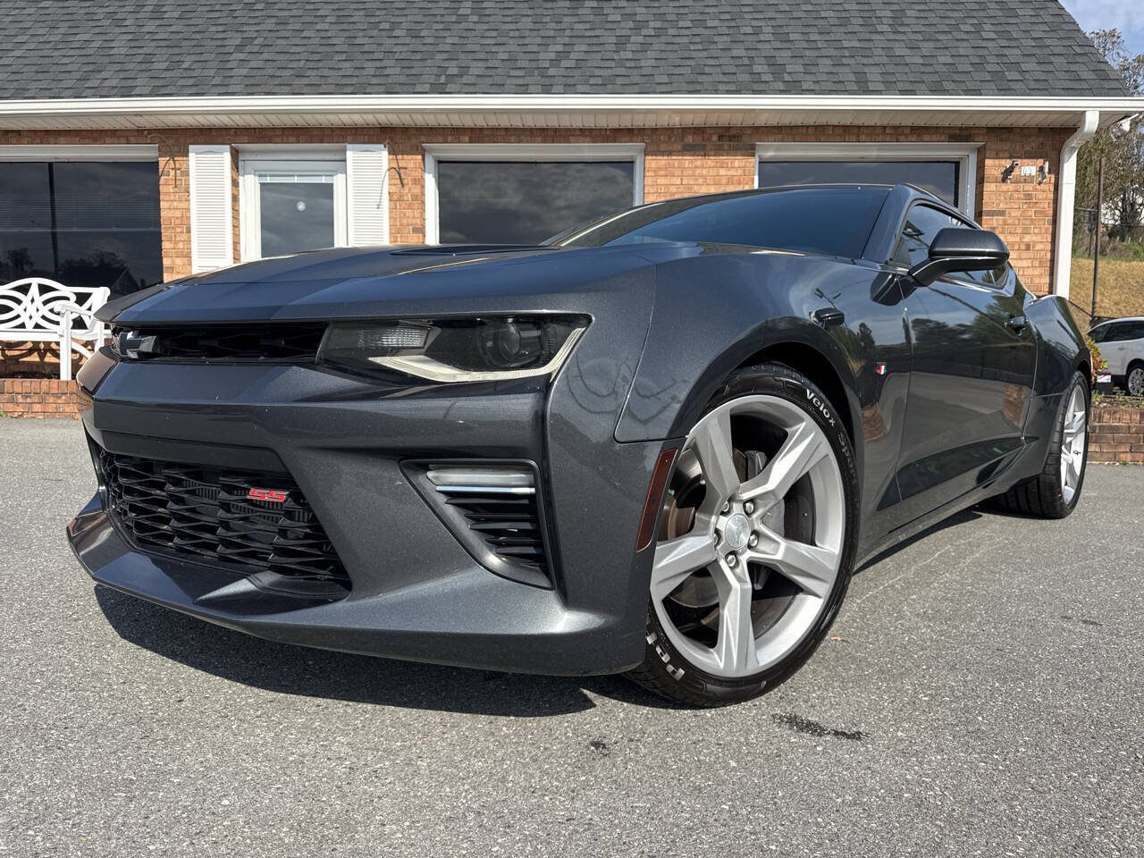 Used 2017 Chevrolet Camaro SS RWD image 34