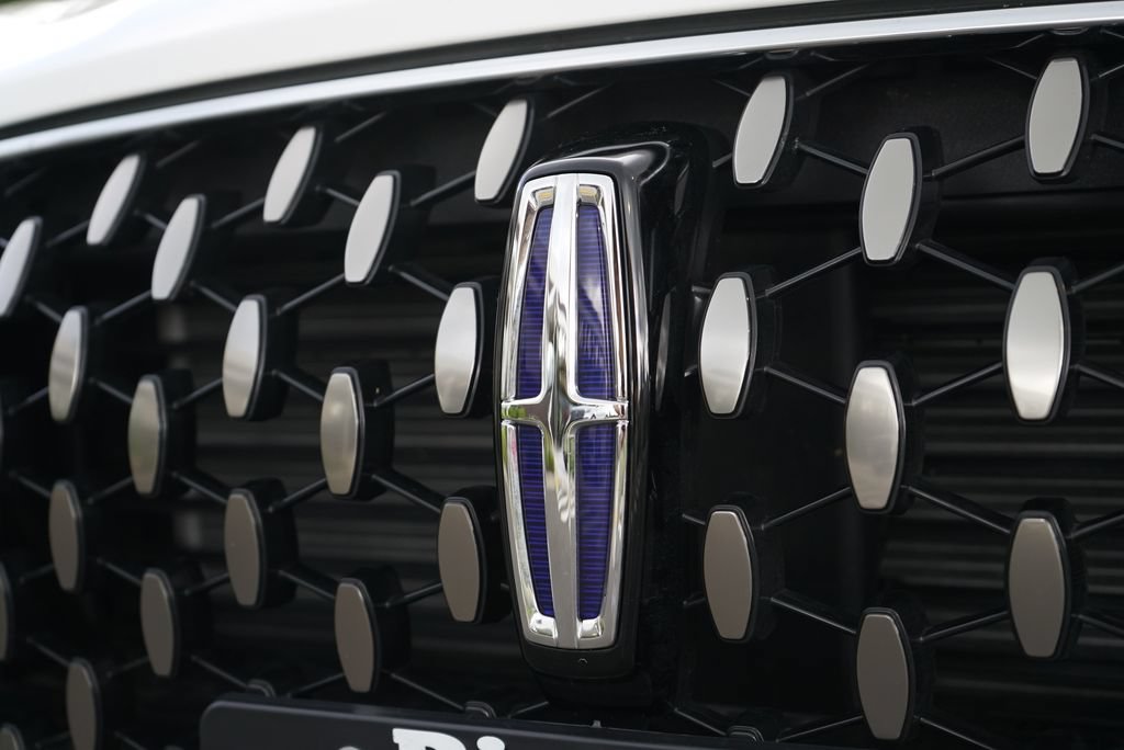 New 2026 Lincoln Corsair Grand Touring AWD/4WD image 32