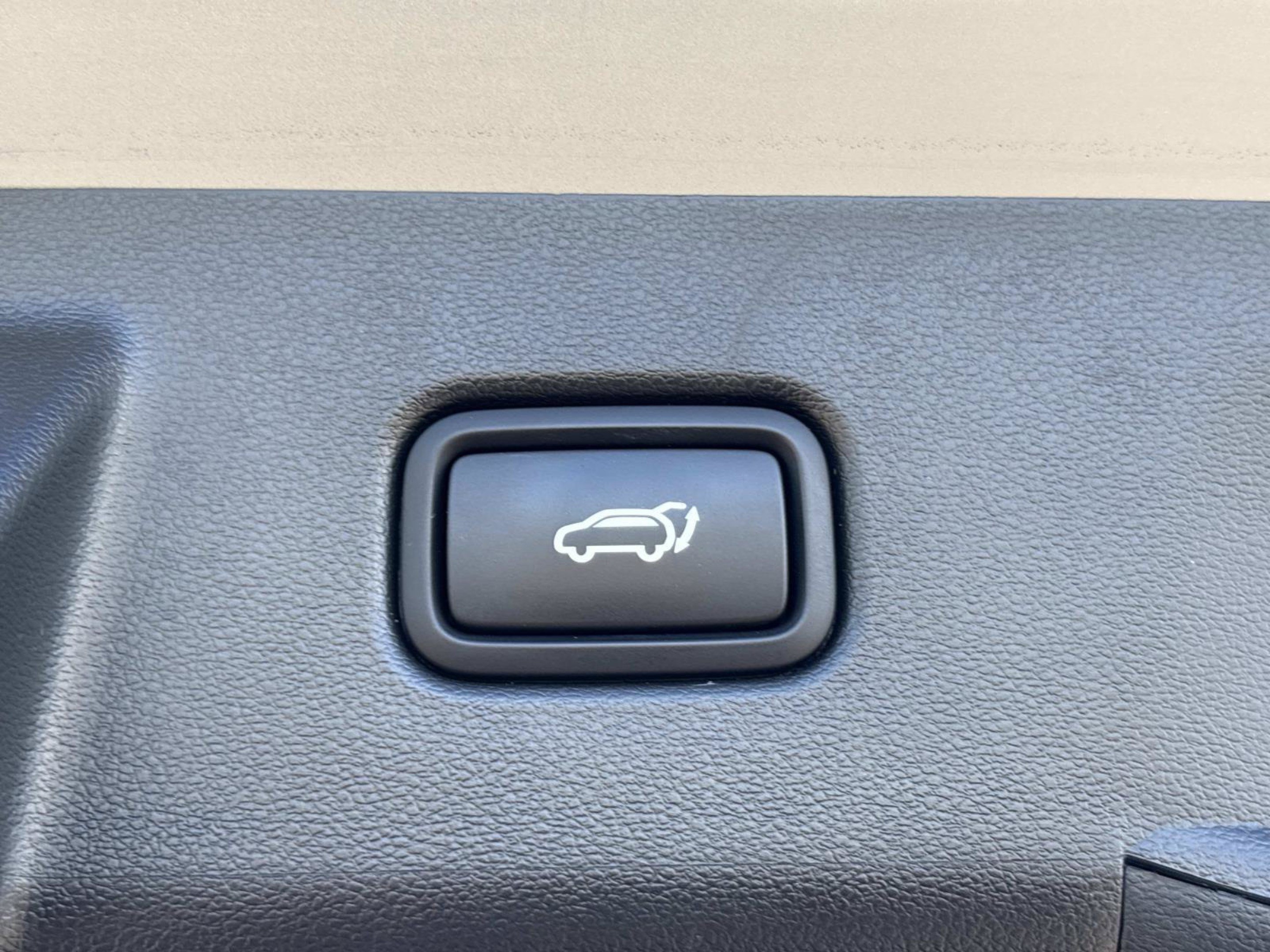 Used 2023 Hyundai Tucson Limited FWD image 10