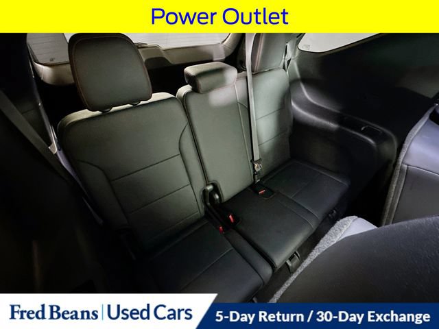 Used 2025 Chevrolet Traverse Z71 w/ Enhanced Driving Package AWD/4WD image 36