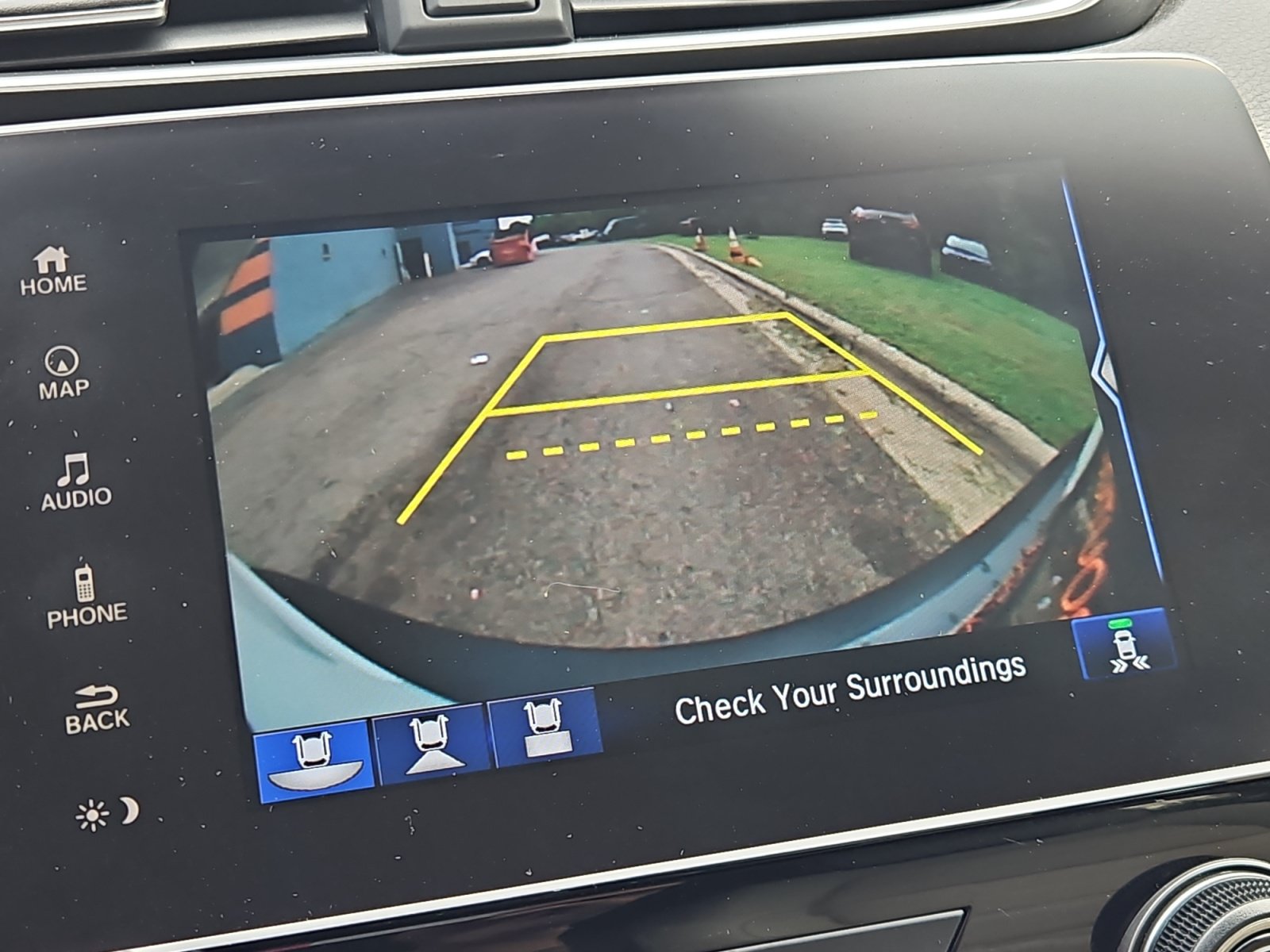 Used 2022 Honda CR-V Touring image 19