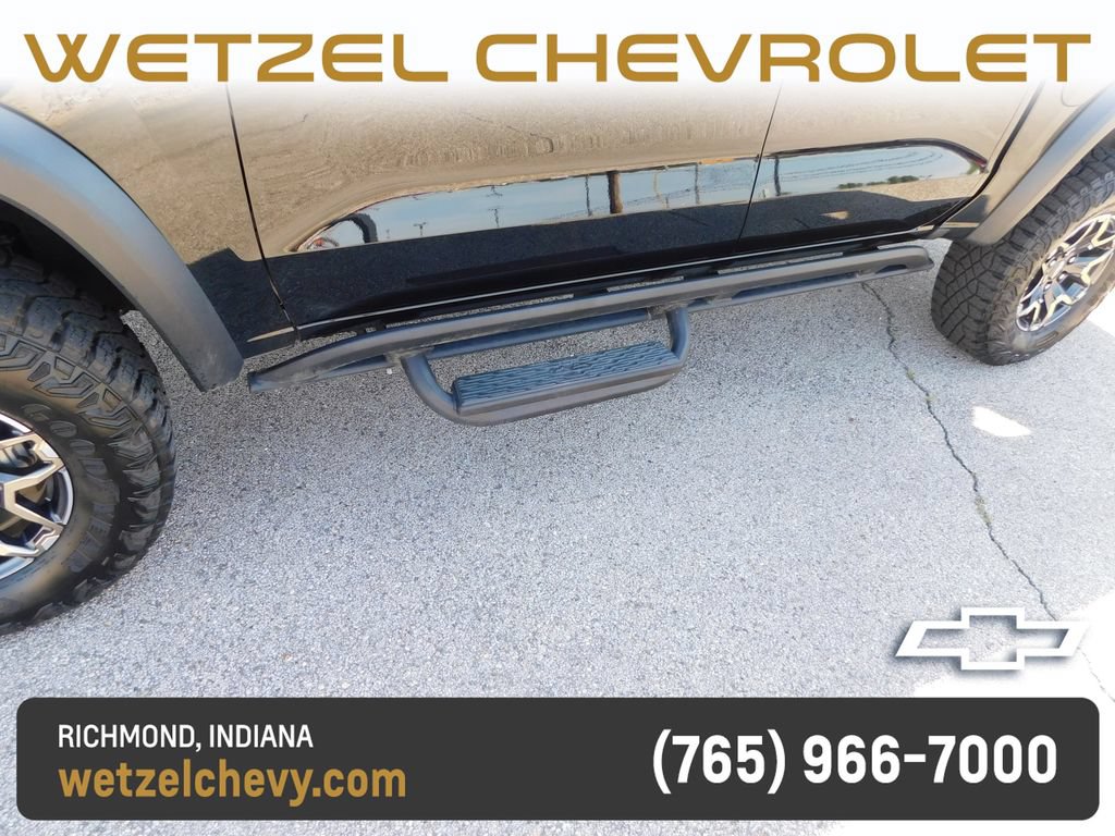 Used 2025 Chevrolet Colorado ZR2 w/ Technology Package AWD/4WD image 16