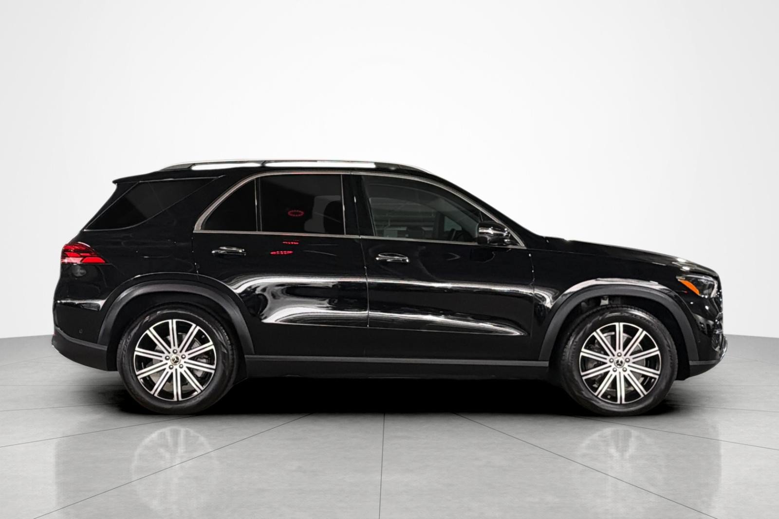 Used 2024 Mercedes-Benz GLE 450 4MATIC image 6