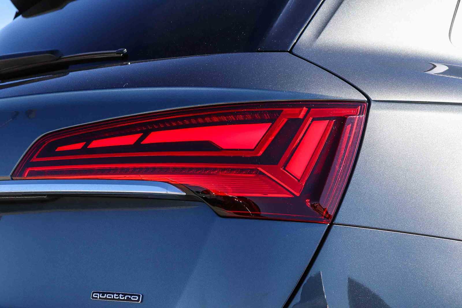 Used 2023 Audi Q5 2.0T Premium w/ Convenience Package image 10