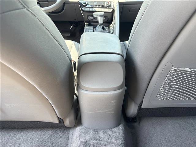Used 2022 Hyundai Elantra SEL w/ Convenience + Premium Package FWD image 22