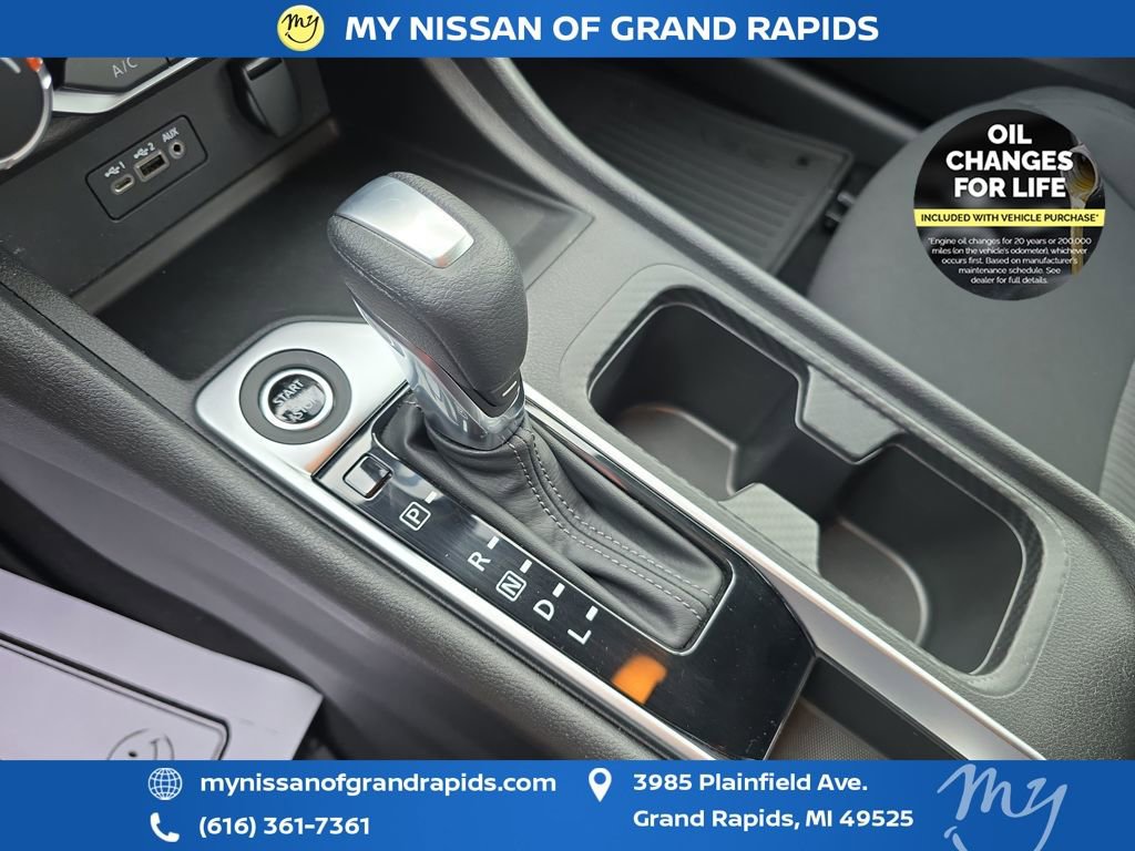 Used 2022 Nissan Sentra SV w/ Trunk Package image 35