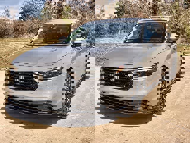 Certified 2025 Honda Accord Touring image 2