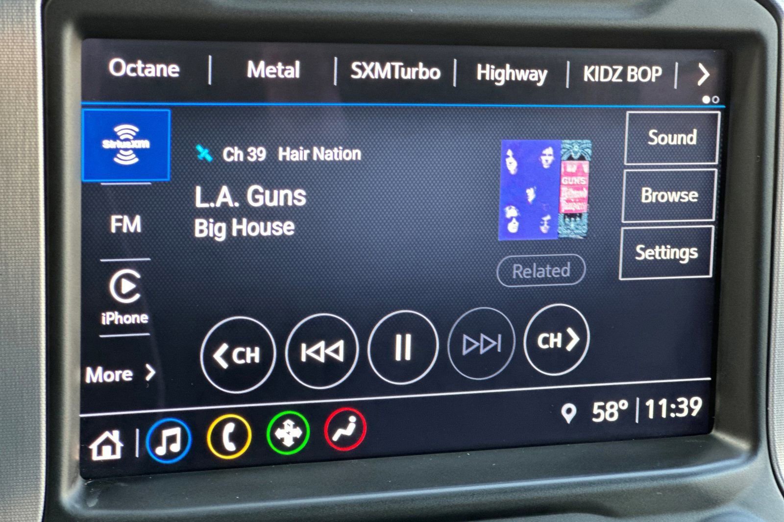 Certified 2021 GMC Sierra 2500 SLT w/ SLT Convenience Package image 18