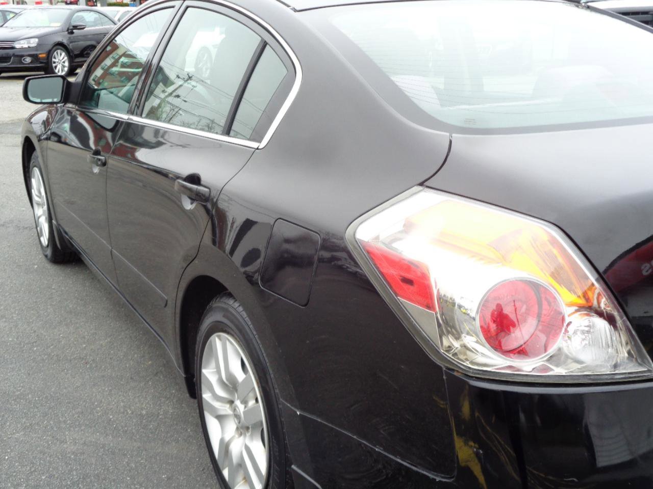 Used 2009 Nissan Altima 2.5 S FWD image 17