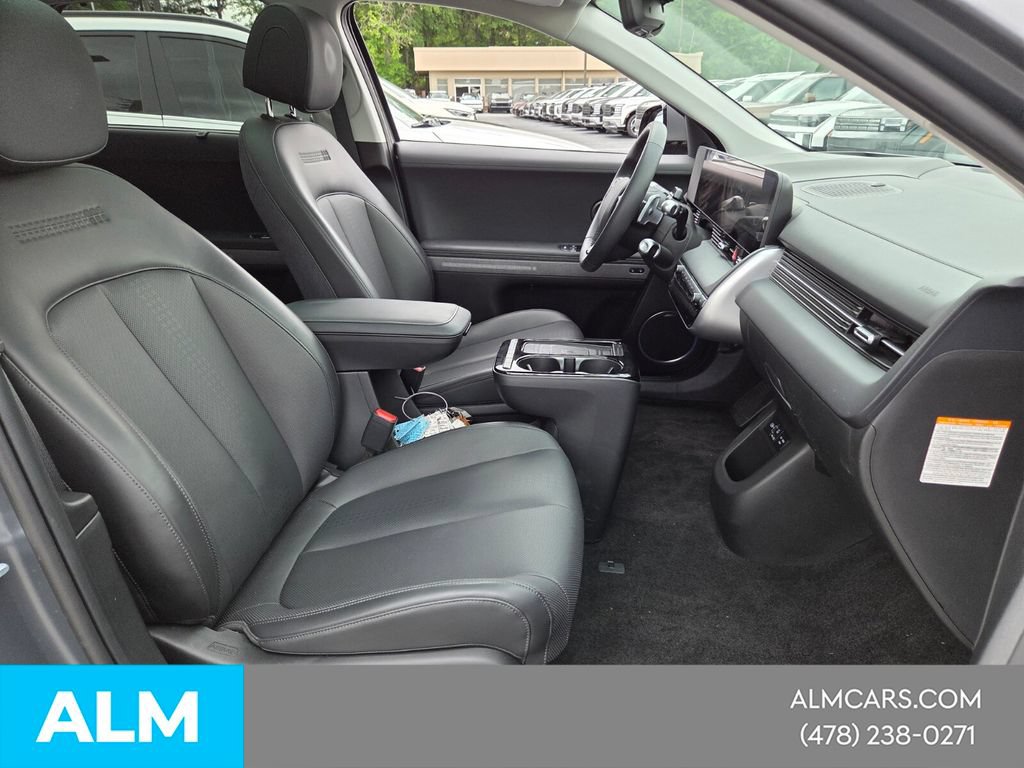Used 2025 Hyundai Ioniq 5 Limited AWD/4WD image 16