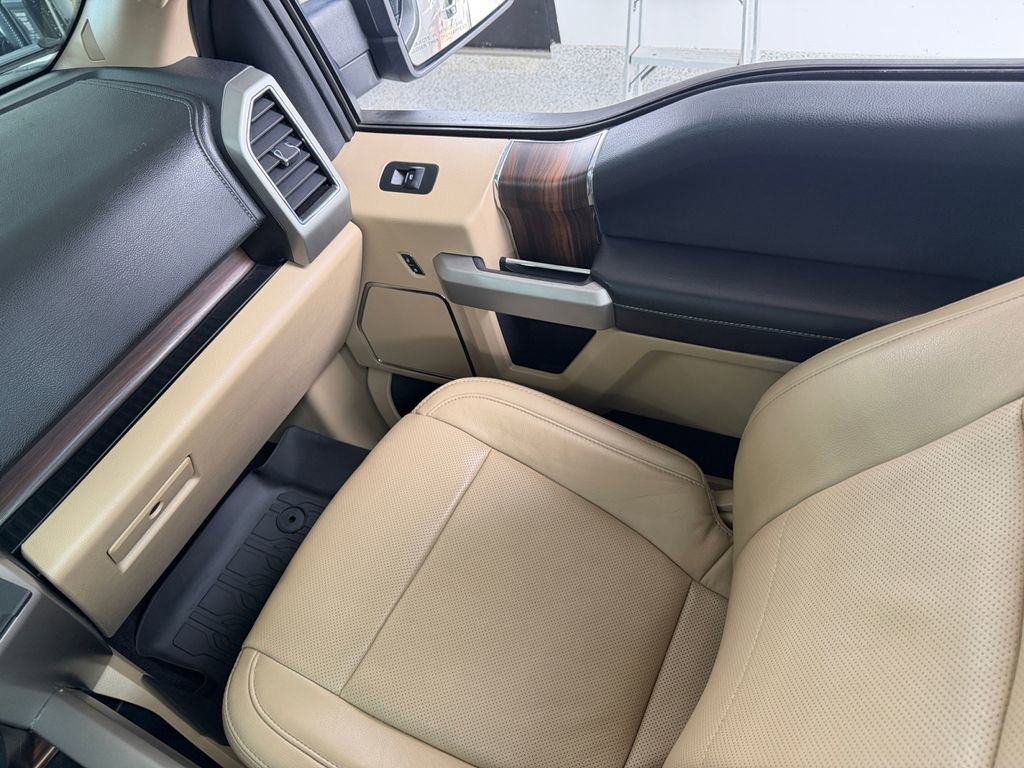Used 2017 Ford F150 Lariat RWD image 25
