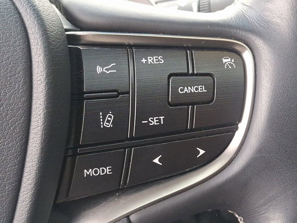 Used 2019 Lexus ES 300h w/ Luxury Package image 24