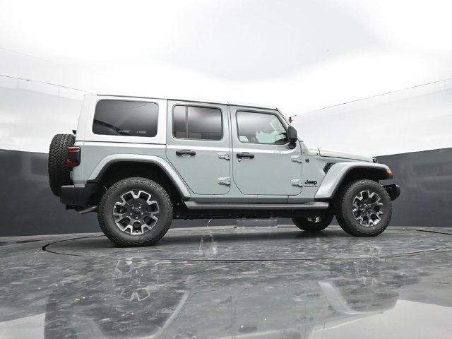New 2026 Jeep Wrangler Unlimited Sahara w/ Whitecap Package AWD/4WD image 64