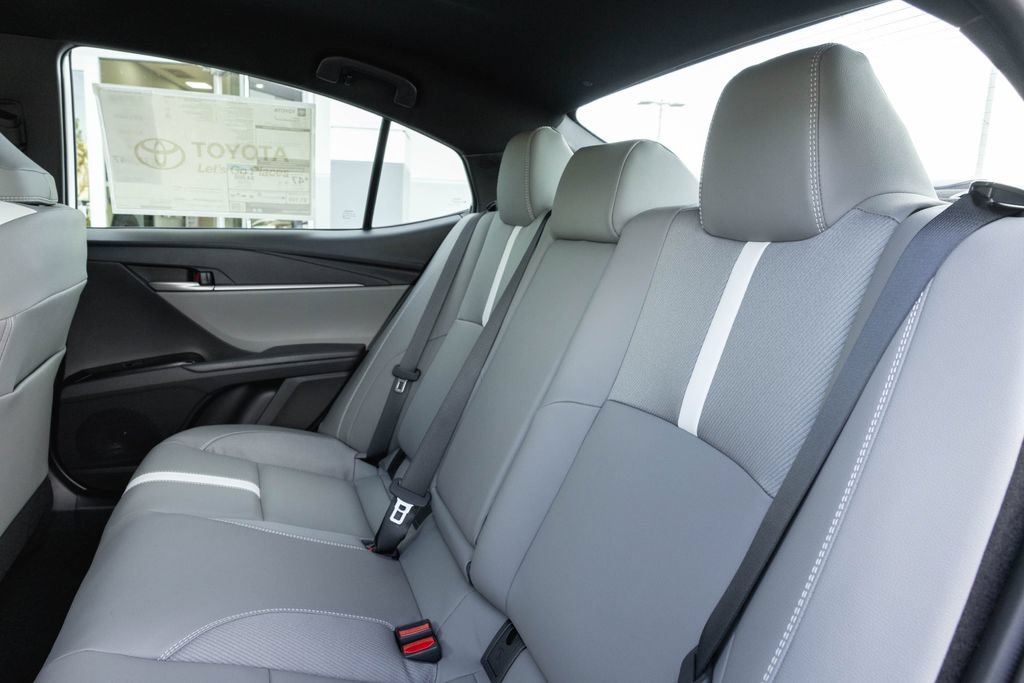 New 2026 Toyota Camry SE FWD image 9