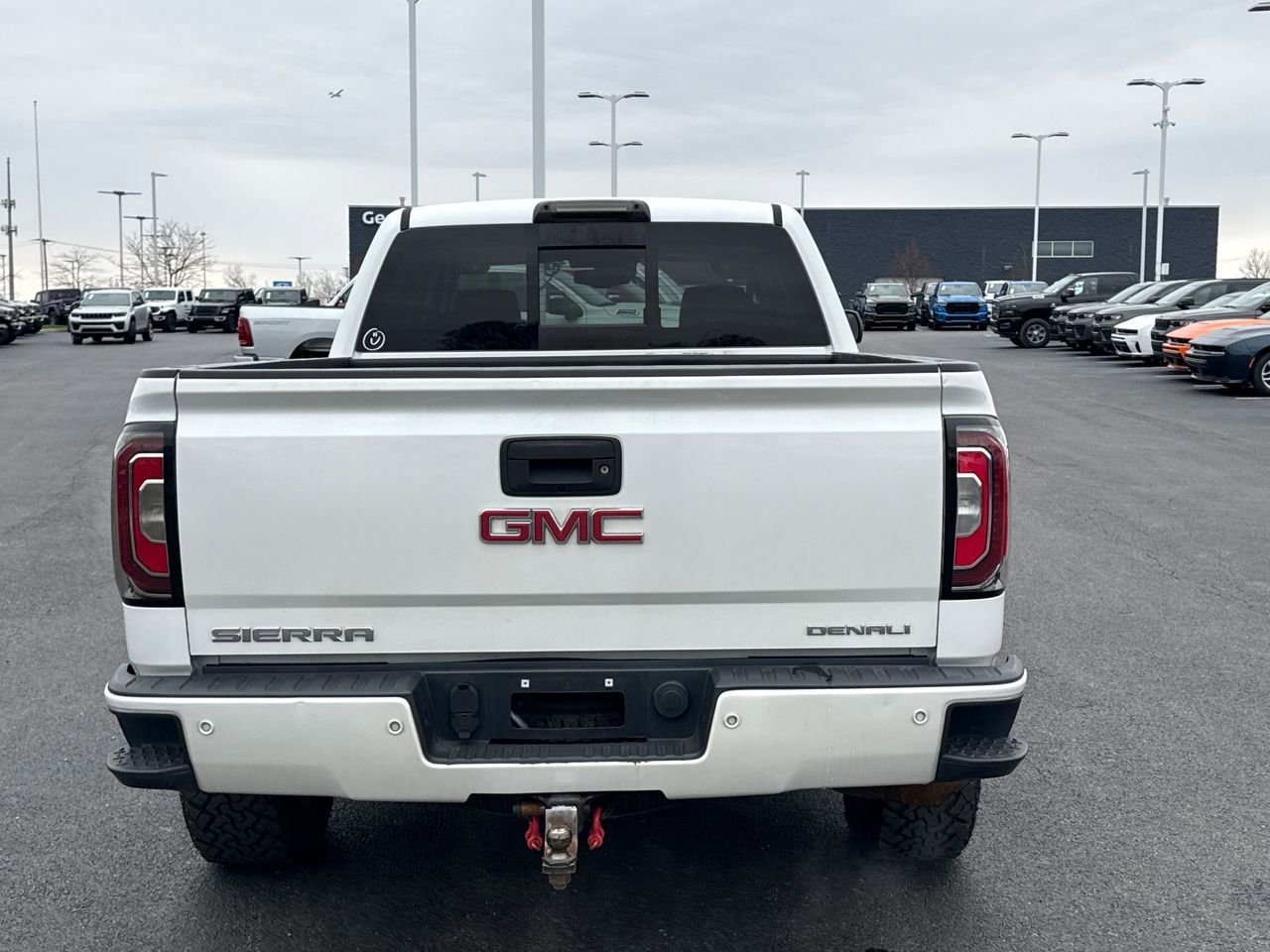 Used 2017 GMC Sierra 1500 Denali image 4