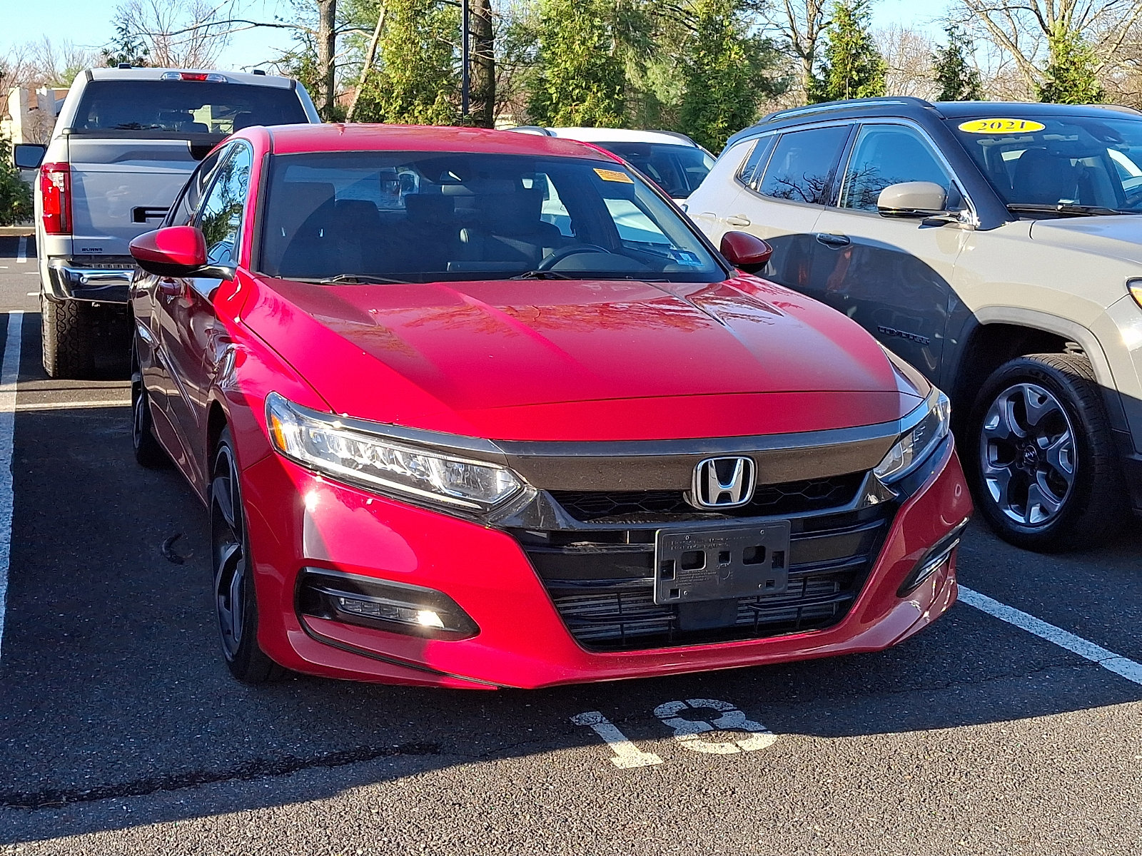 Used 2019 Honda Accord Sport image 2
