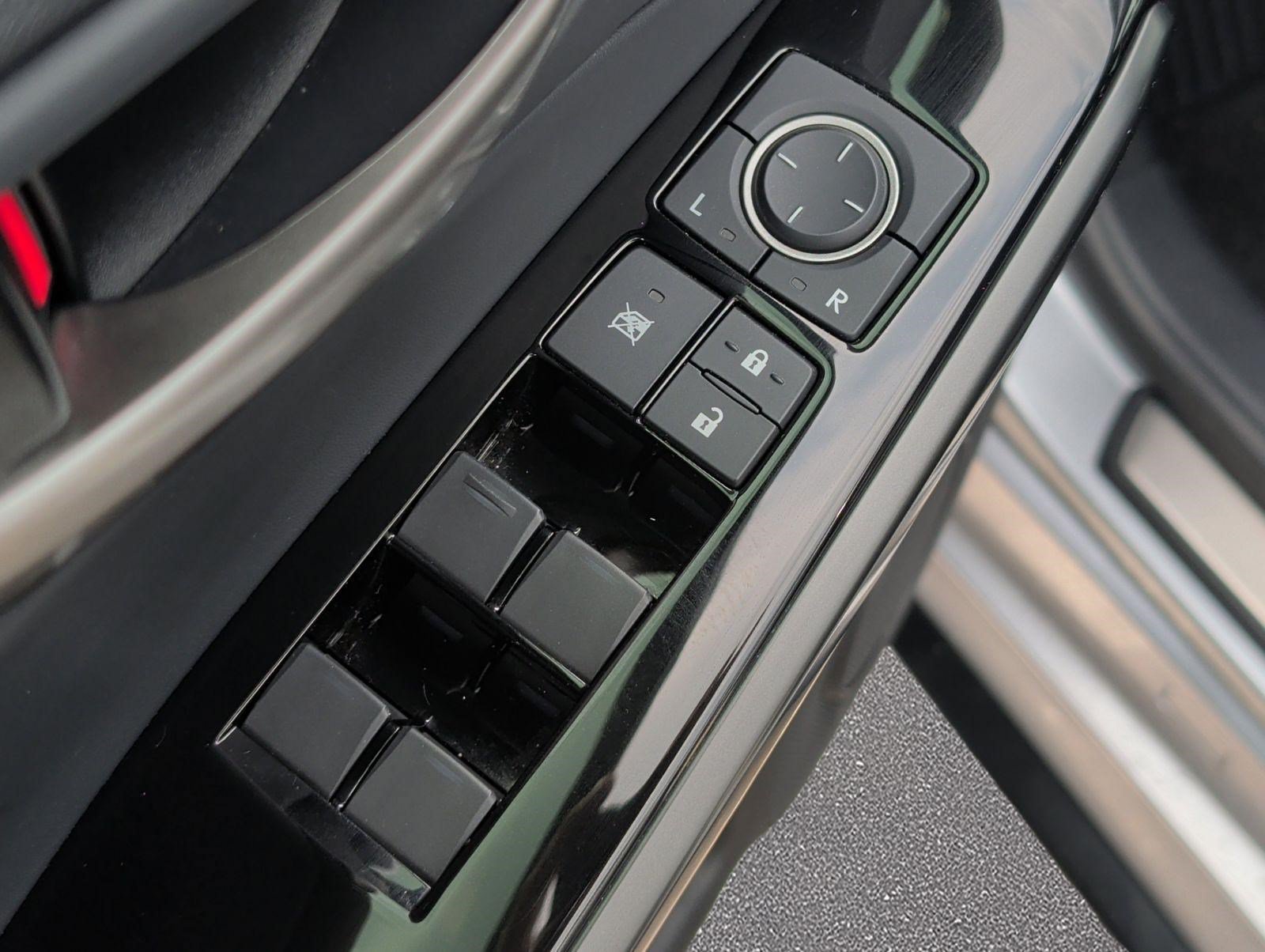 Certified 2024 Lexus IS 300 F Sport RWD image 9