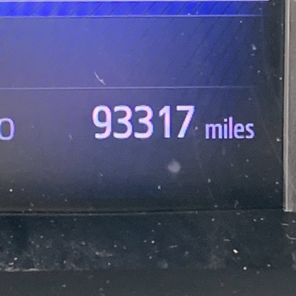 Used 2018 Toyota C-HR XLE FWD image 8