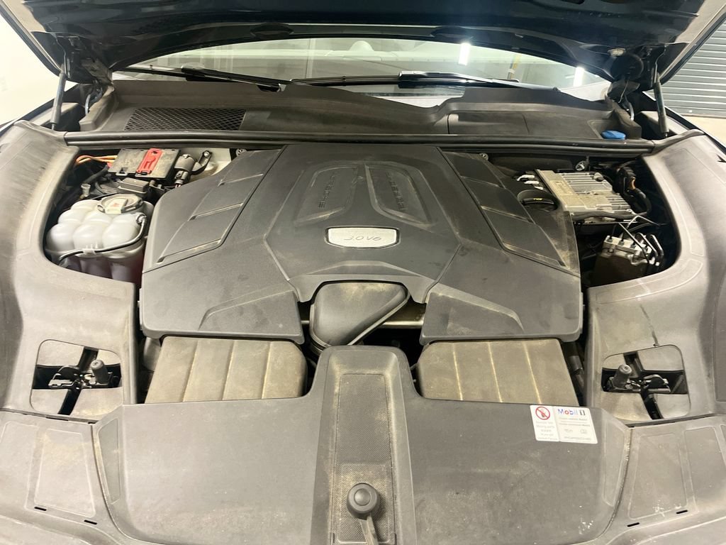 Certified 2019 Porsche Cayenne AWD/4WD image 30