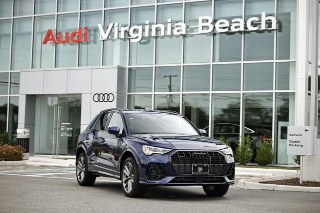 New 2025 Audi Q3 2.0T Premium