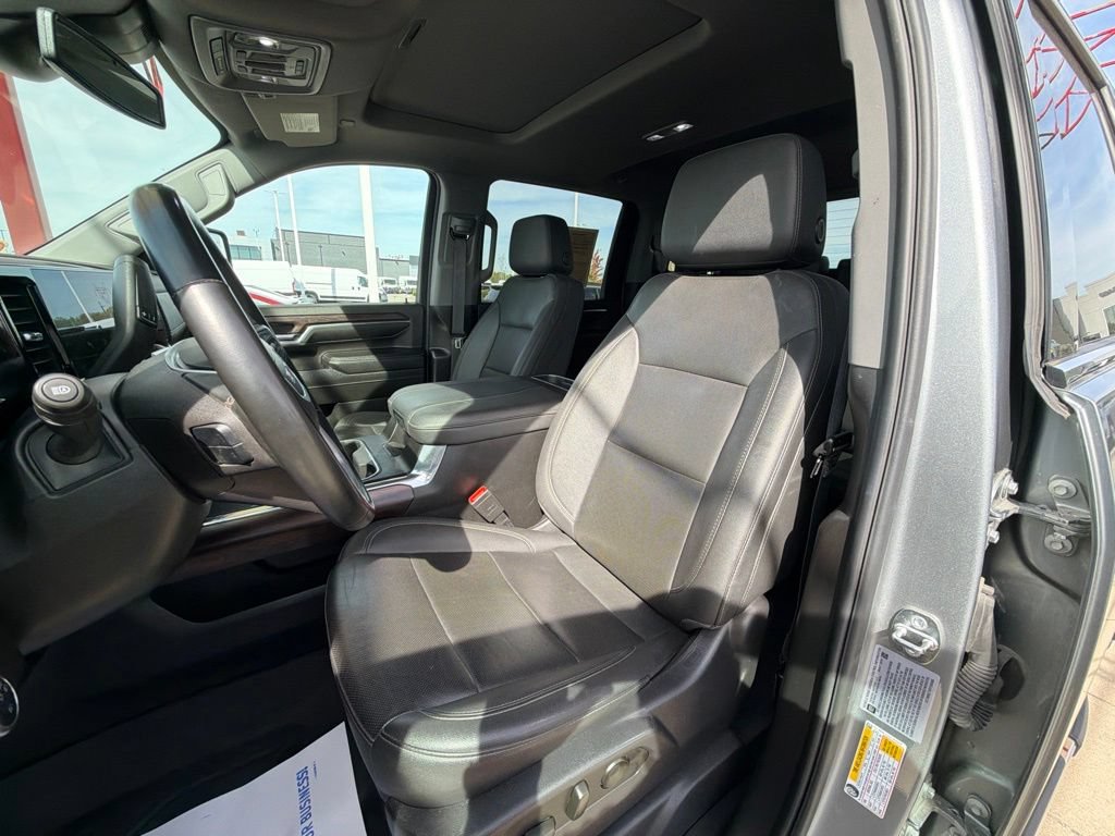 Used 2024 GMC Sierra 2500 SLT w/ SLT Premium Package AWD/4WD image 12
