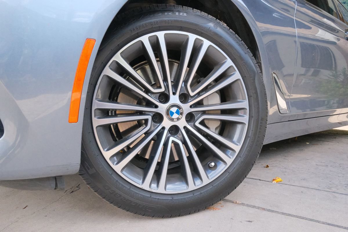 Used 2019 BMW 530i w/ Convenience Package RWD image 43