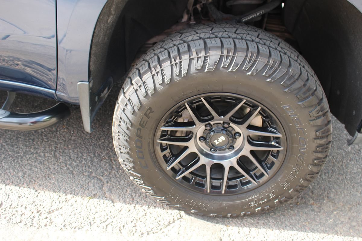 Used 2019 Chevrolet Silverado 1500 Custom Trail Boss w/ Custom Convenience Package AWD/4WD image 57