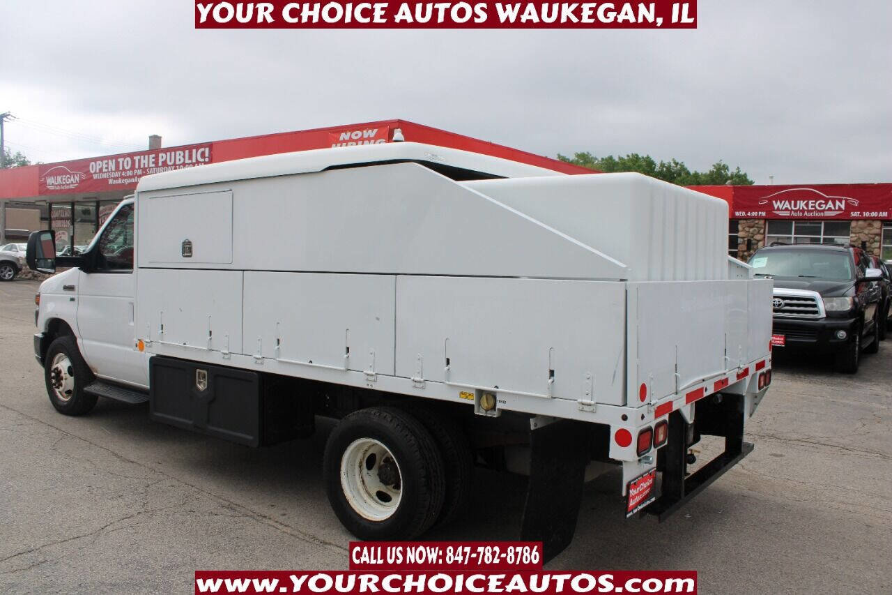 Used 2012 Ford E-450 and Econoline 450 Super Duty image 3