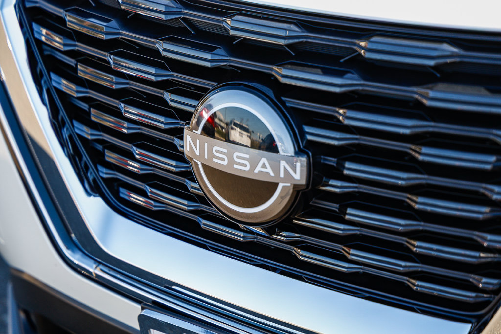 Used 2023 Nissan Rogue SV FWD image 10