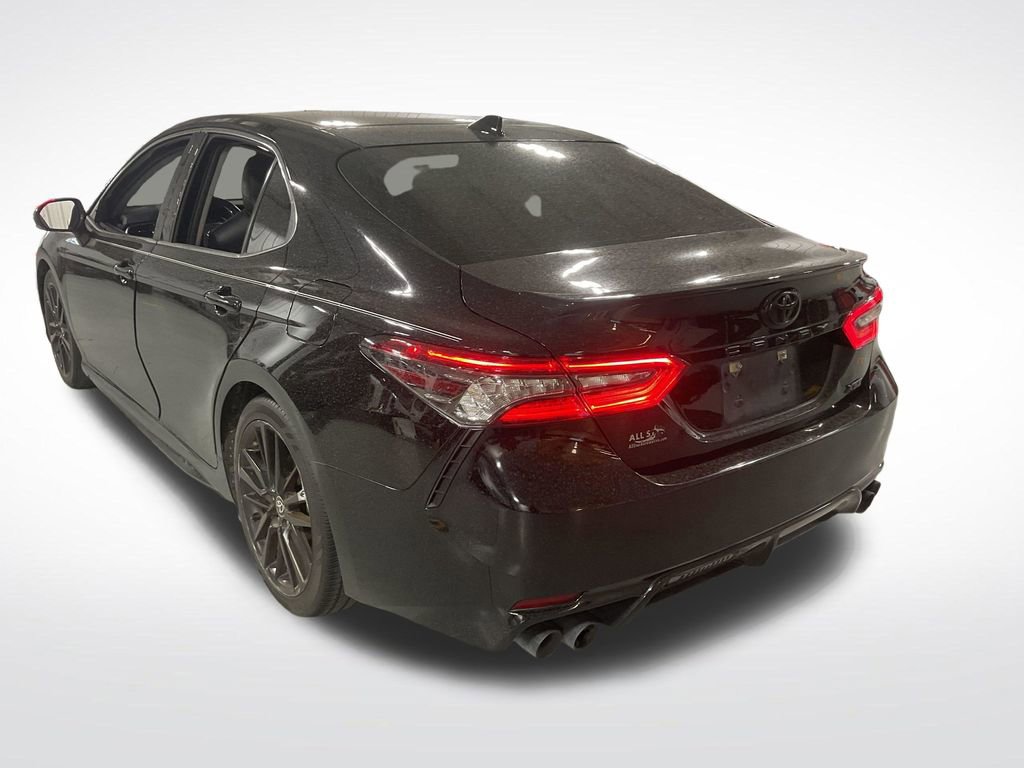 Used 2022 Toyota Camry XSE image 6