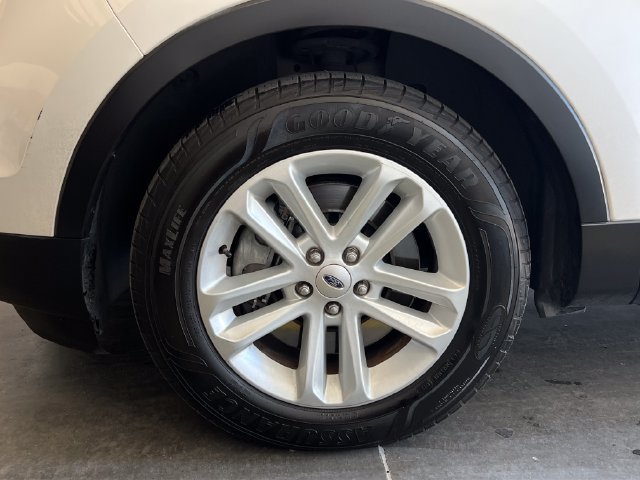 Used 2013 Ford Explorer XLT FWD image 9
