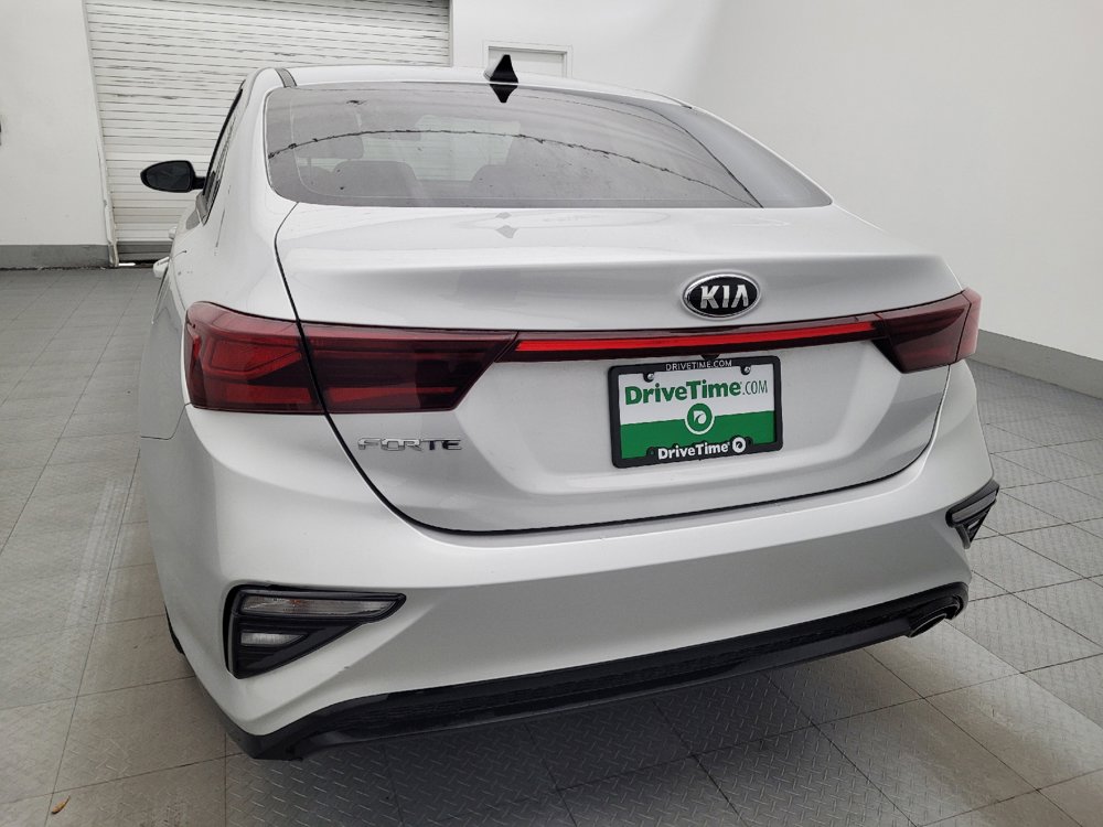 Used 2020 Kia Forte LXS FWD image 6