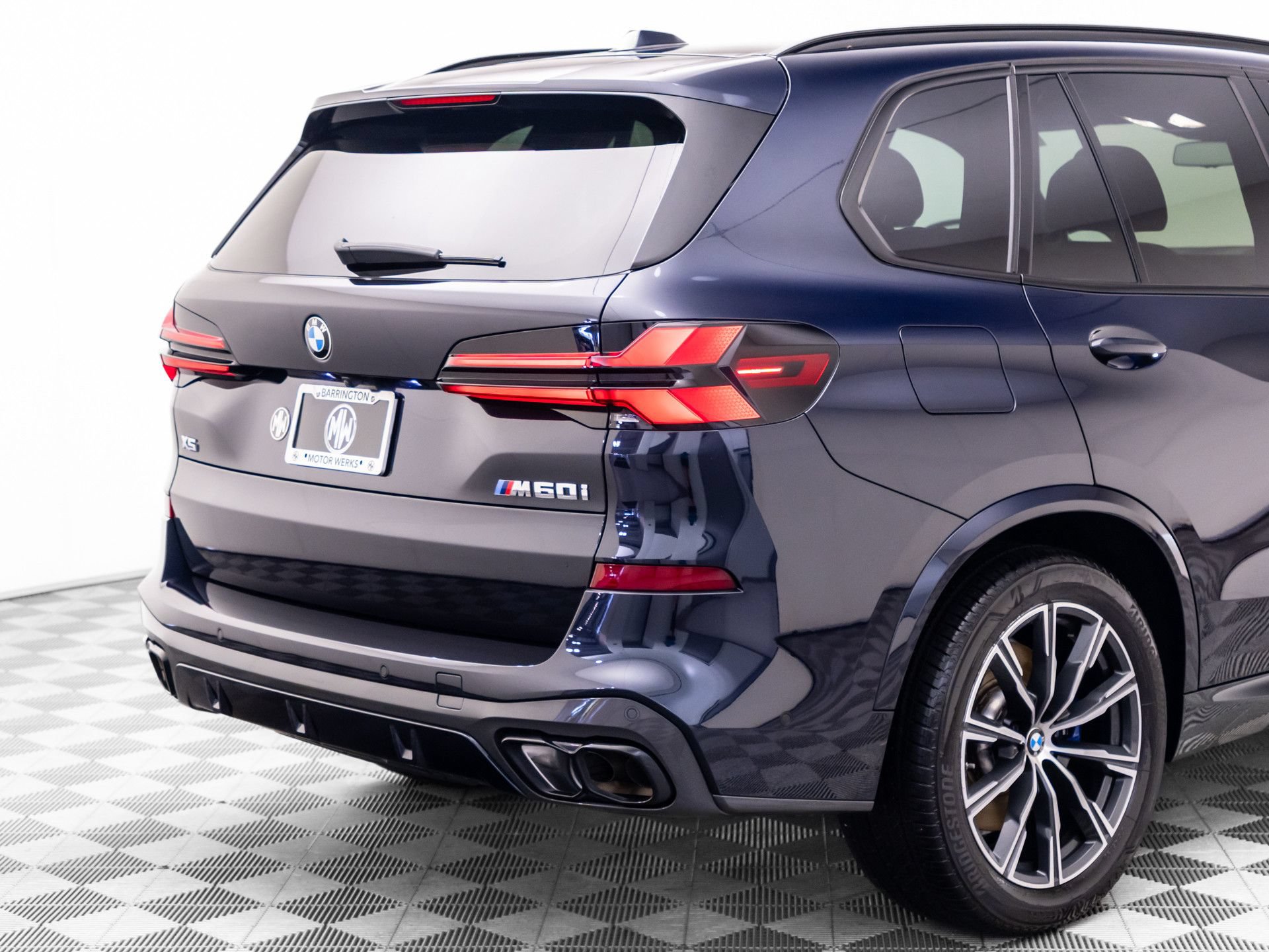 Used 2024 BMW X5 M60i AWD/4WD image 38
