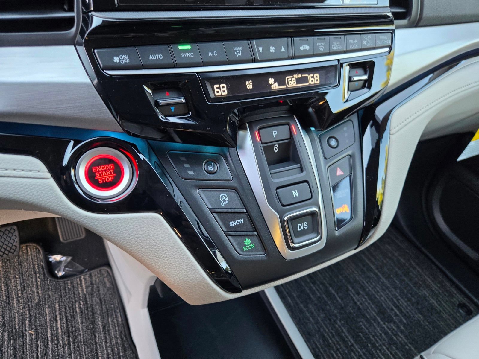 New 2026 Honda Odyssey Touring image 22