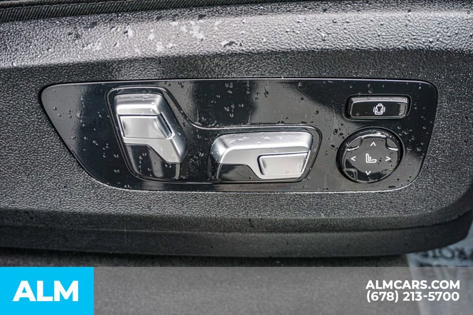 Used 2025 BMW X5 xDrive50e AWD/4WD image 64