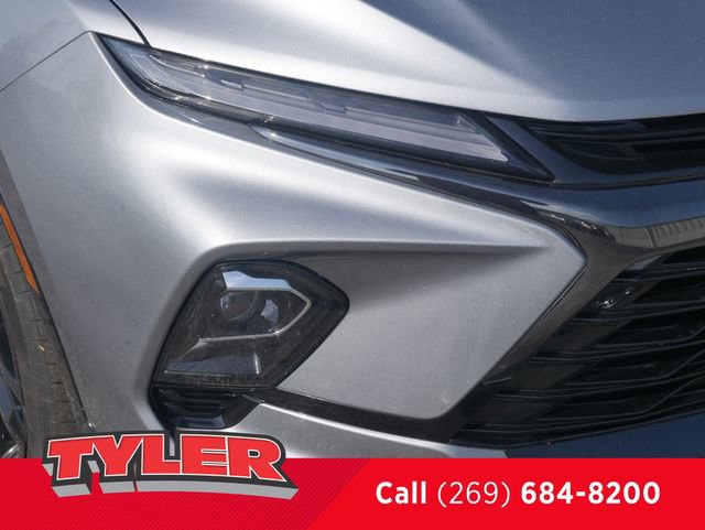 Used 2023 Chevrolet Blazer RS w/ Driver Confidence II Package AWD/4WD image 10