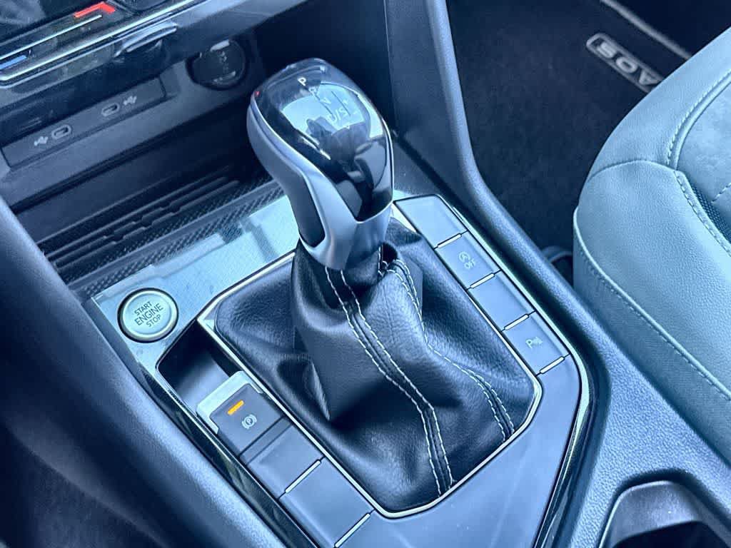 New 2026 Volkswagen Taos SE FWD image 21