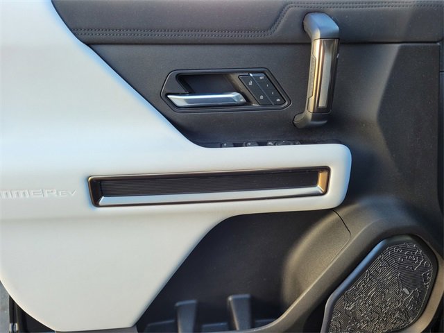 Used 2024 GMC Hummer EV 2X image 18
