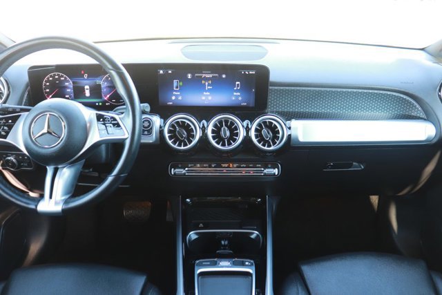 Used 2024 Mercedes-Benz GLB 250 image 14