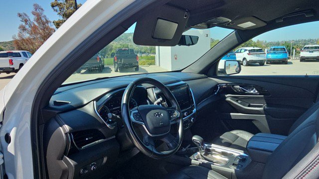 Used 2023 Chevrolet Traverse RS w/ LPO, Floor Liner Package FWD image 10
